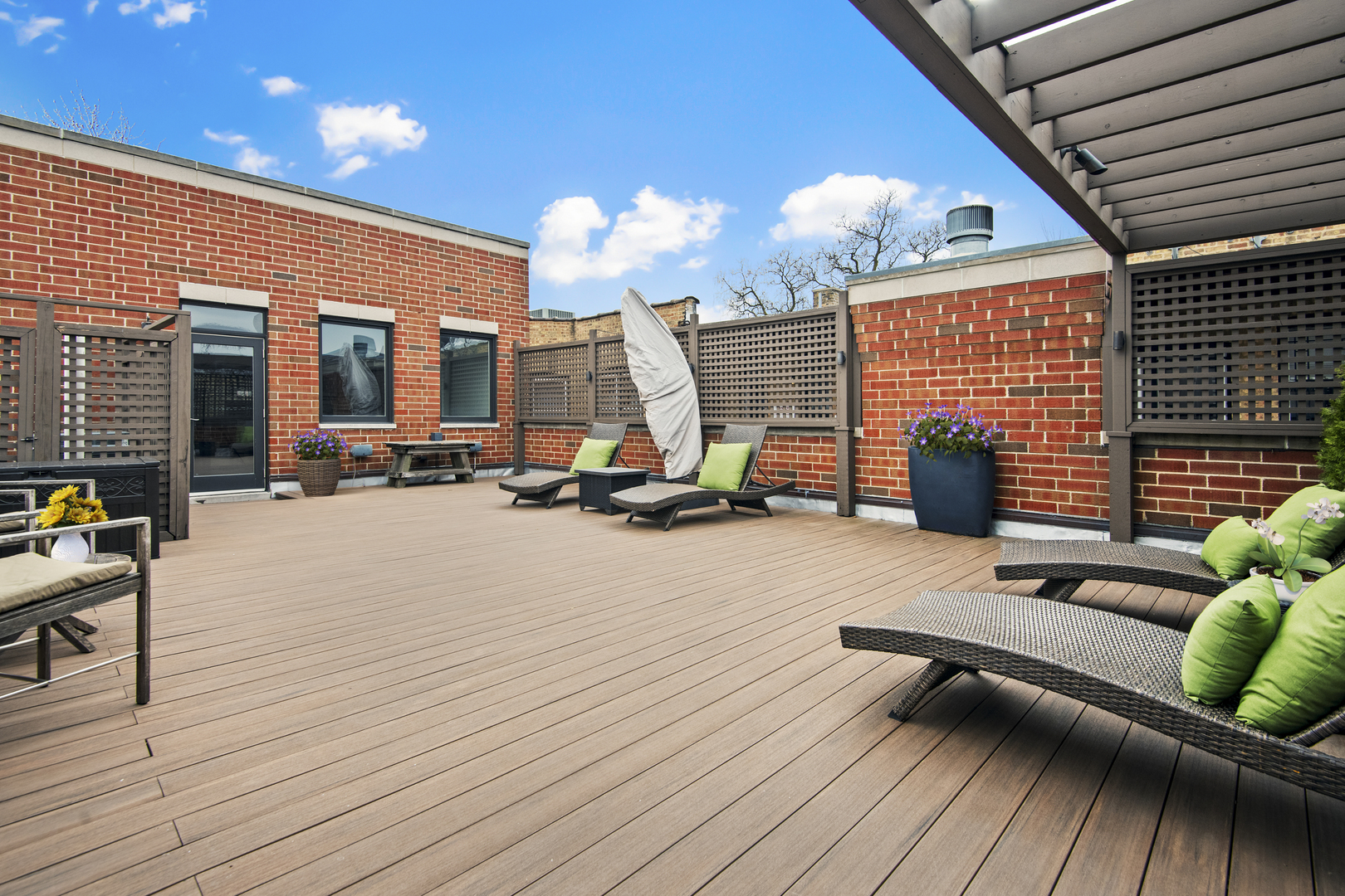 2706 N Mildred Avenue