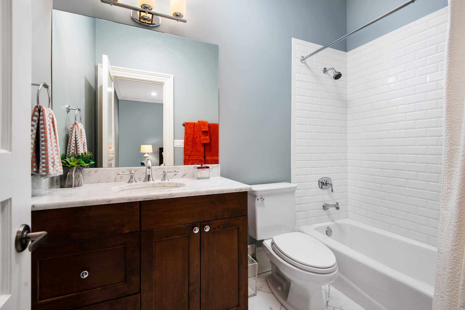 2706 N Mildred Avenue