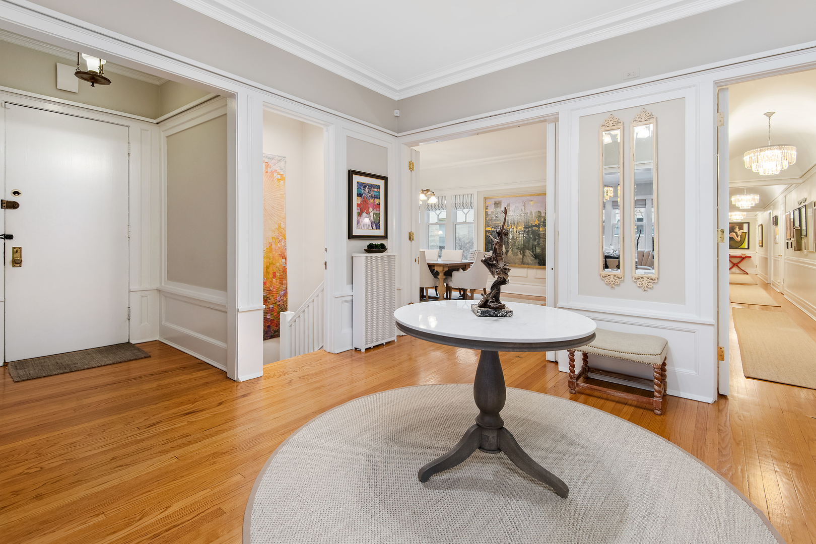 2305 N Commonwealth Avenue Unit: 1S