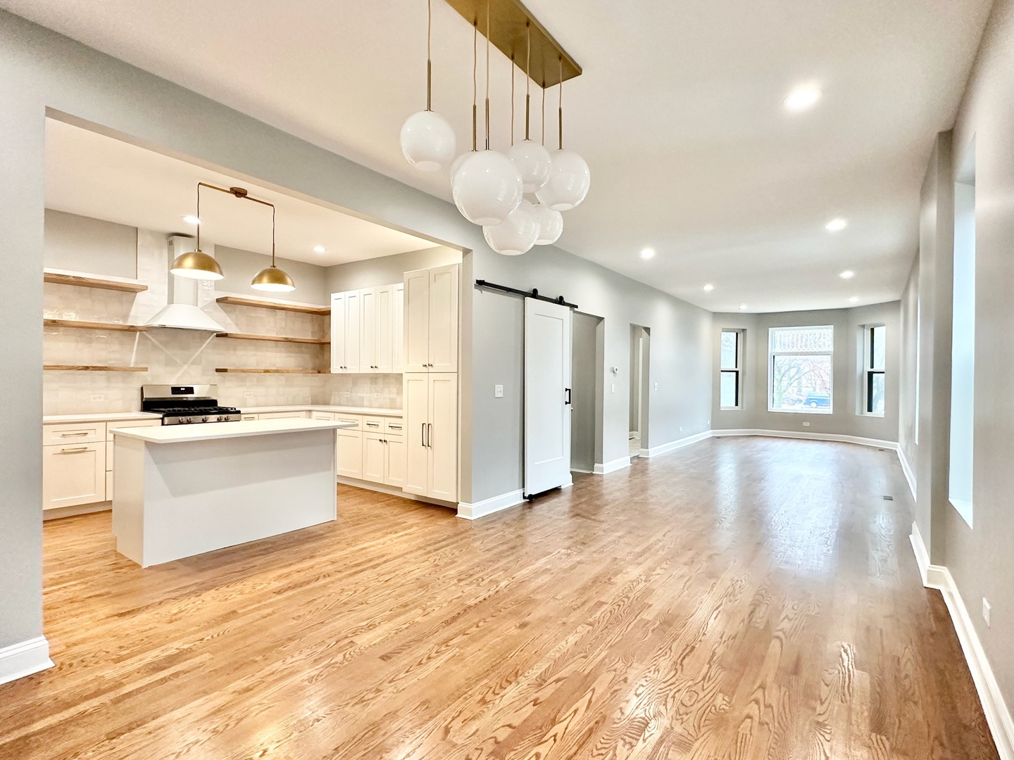 2901 W Logan Boulevard Unit: 1