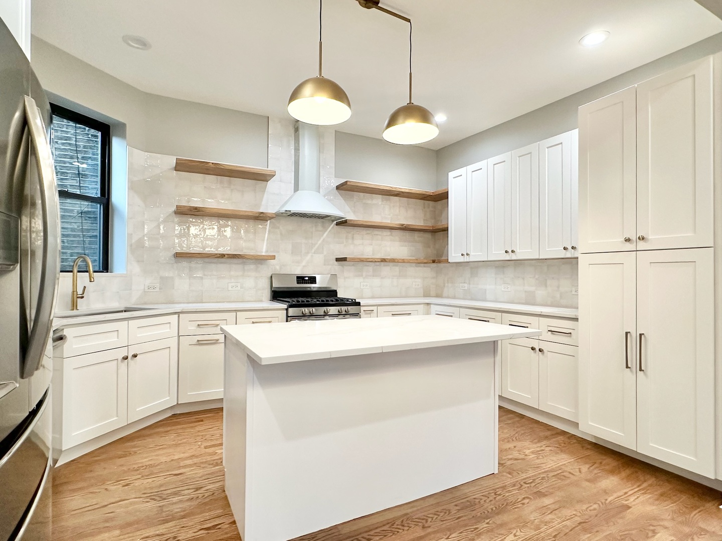 2901 W Logan Boulevard Unit: 1