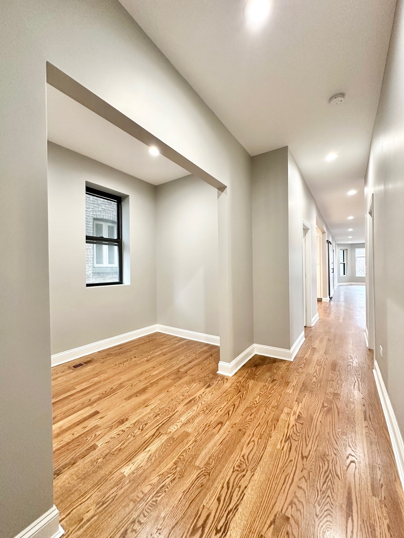 2901 W Logan Boulevard Unit: 1