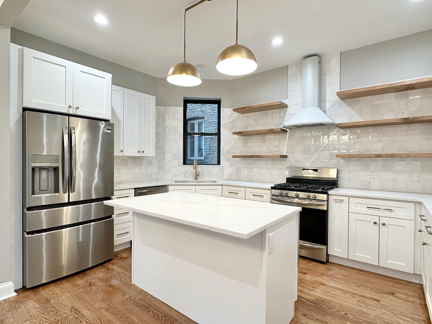 2901 W Logan Boulevard Unit: 1