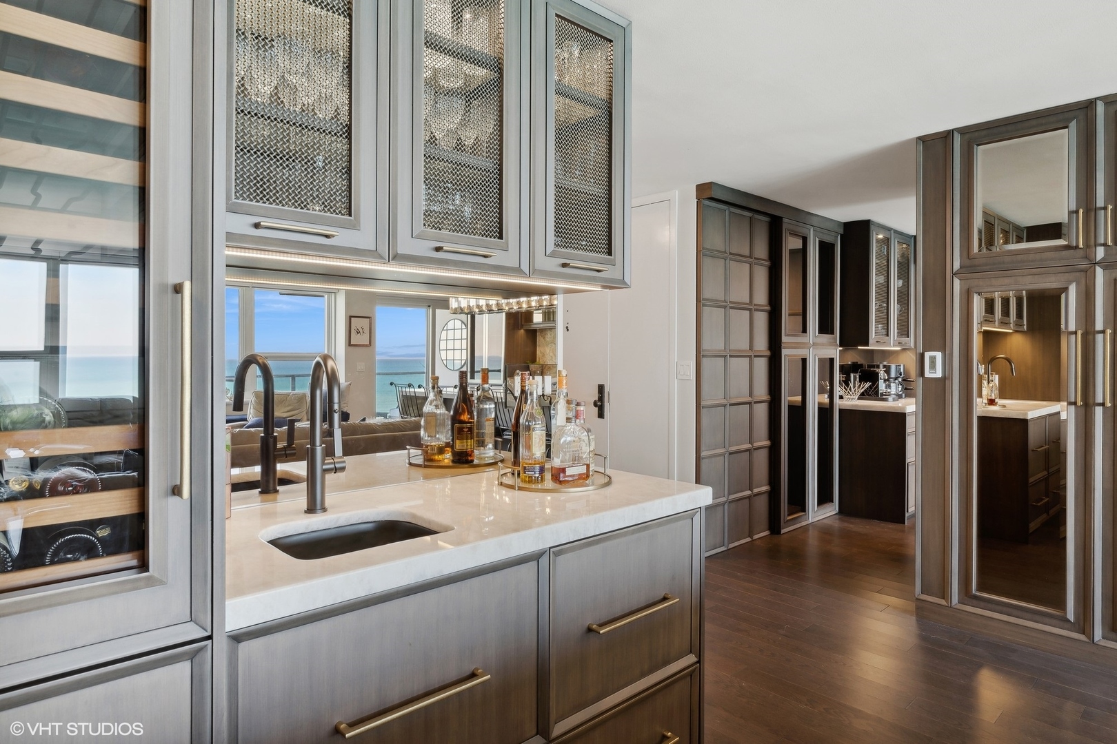 1630 Sheridan Road Unit: 8J