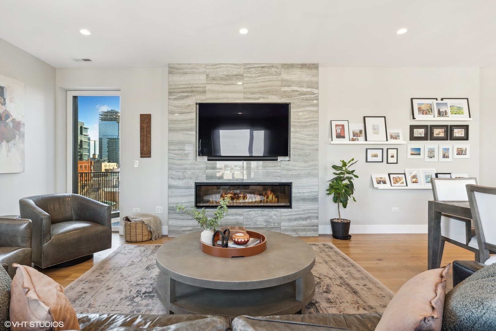 550 N Ogden Avenue Unit: 5N