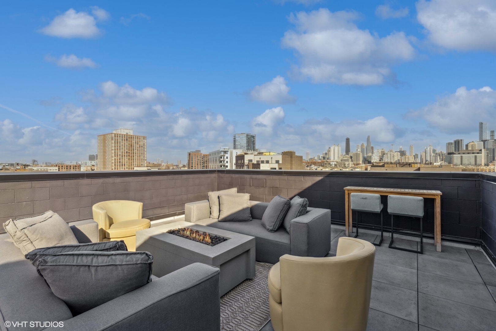 550 N Ogden Avenue Unit: 5N