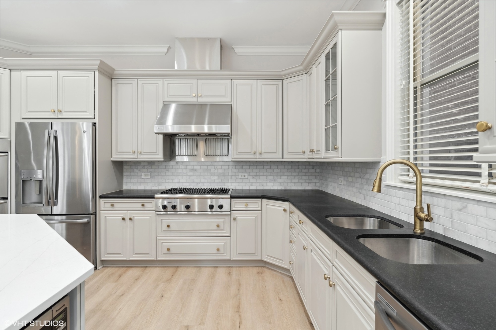 1419 N Mohawk Street Unit: A