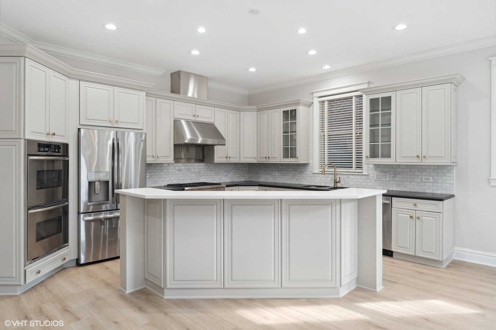 1419 N Mohawk Street Unit: A