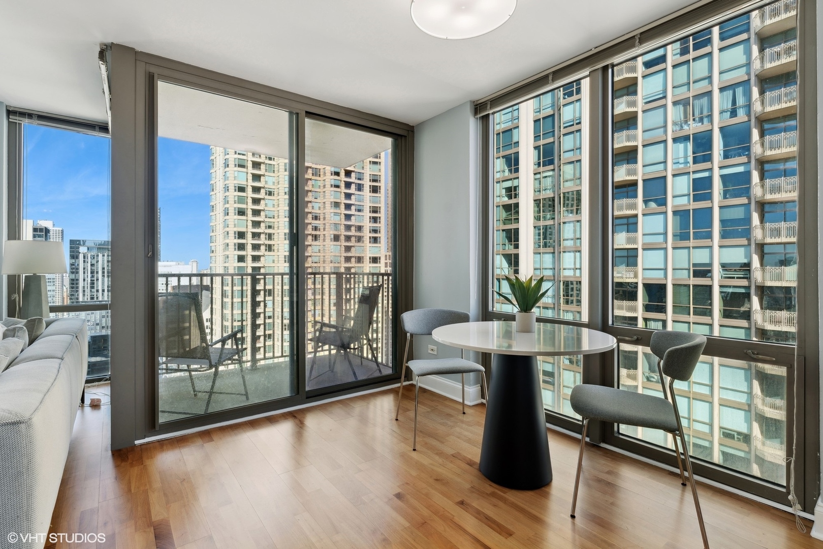 2 E Erie Street Unit: 3412