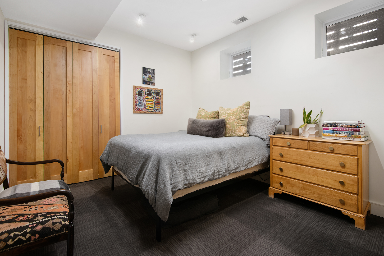 1708 N Mohawk Street