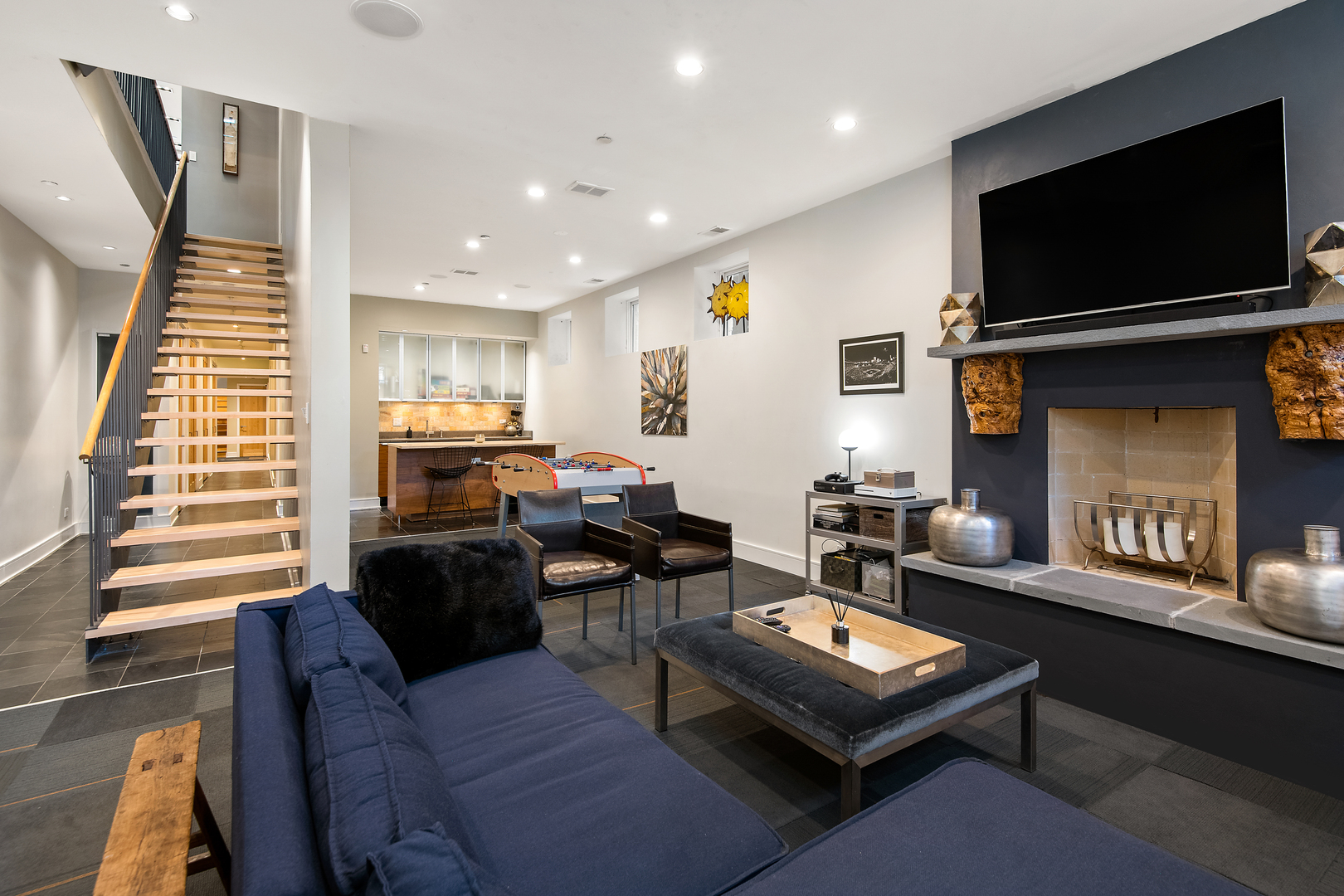 1708 N Mohawk Street