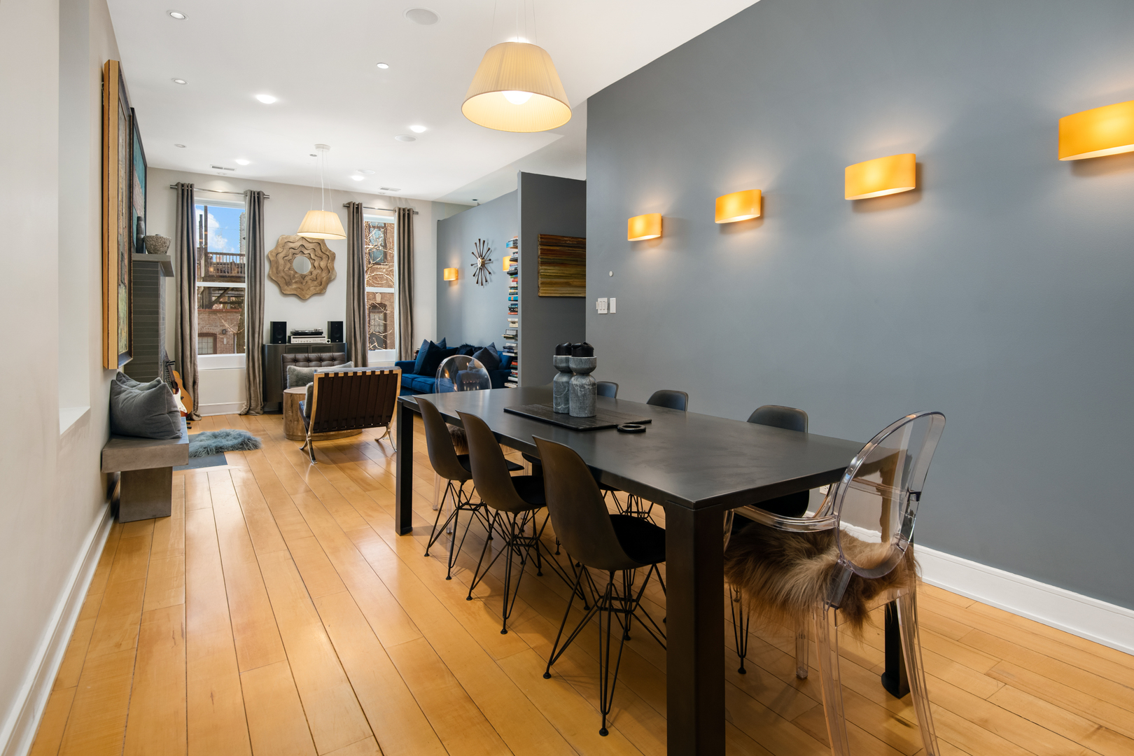 1708 N Mohawk Street