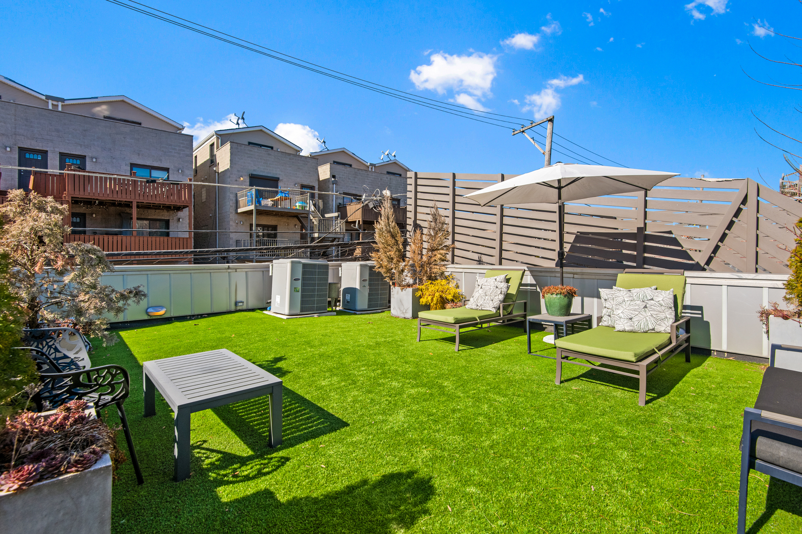 1708 N Mohawk Street