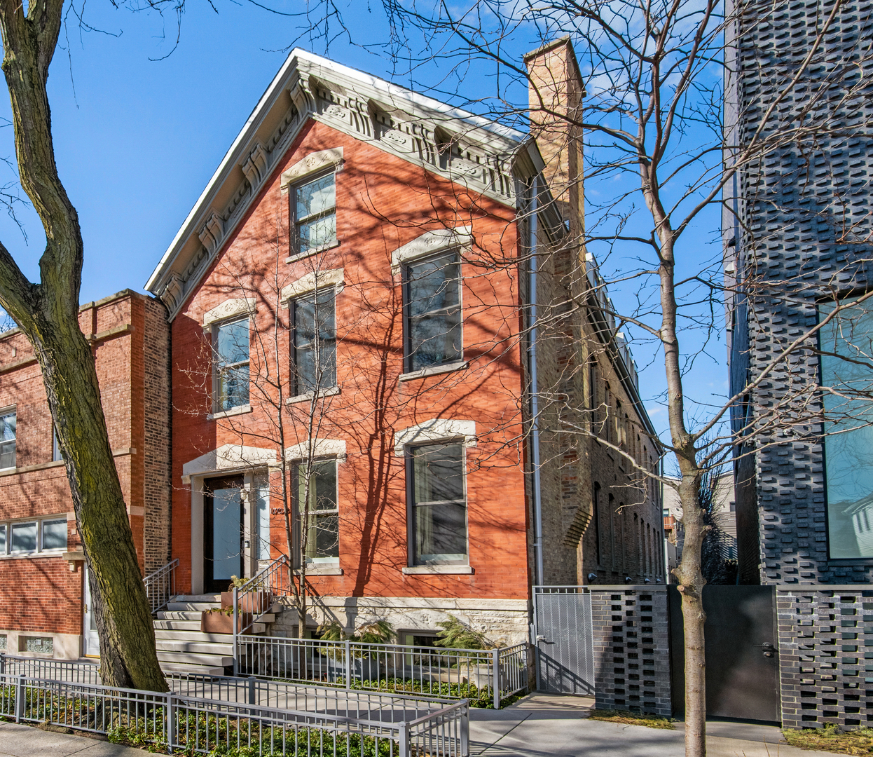 1708 N Mohawk Street