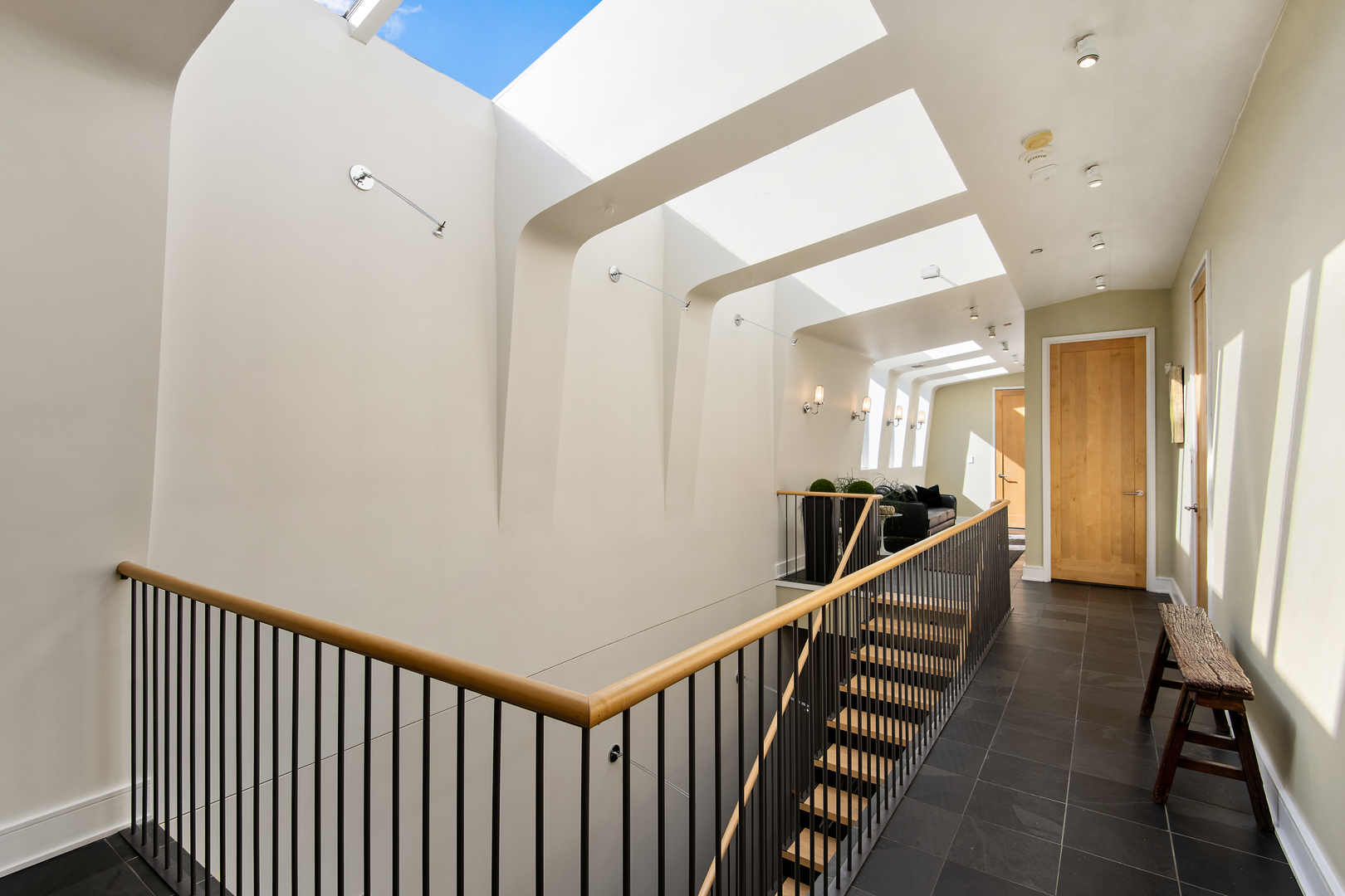 1708 N Mohawk Street