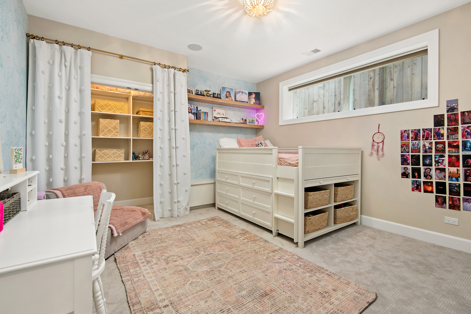 3649 N Paulina Street