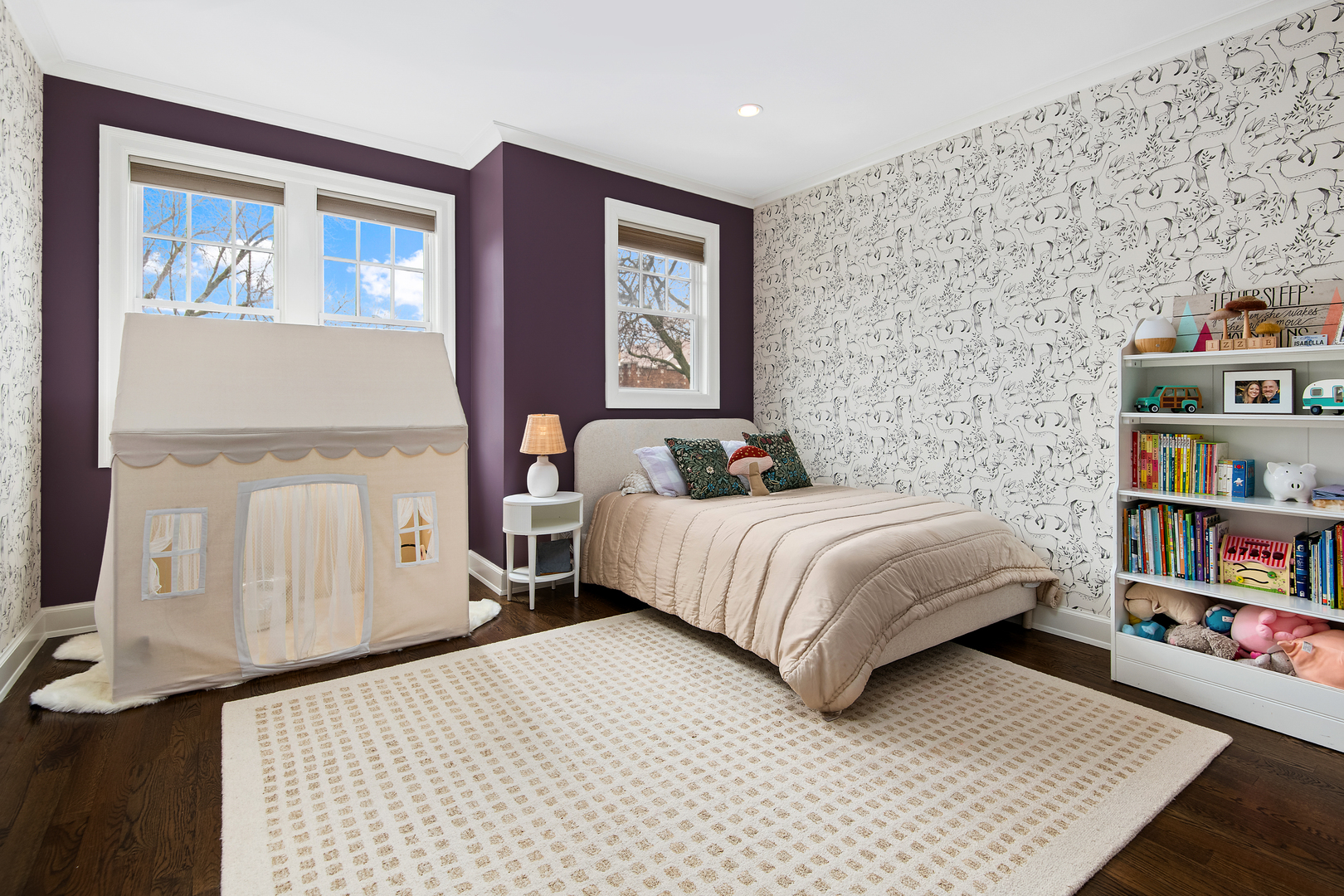 3649 N Paulina Street