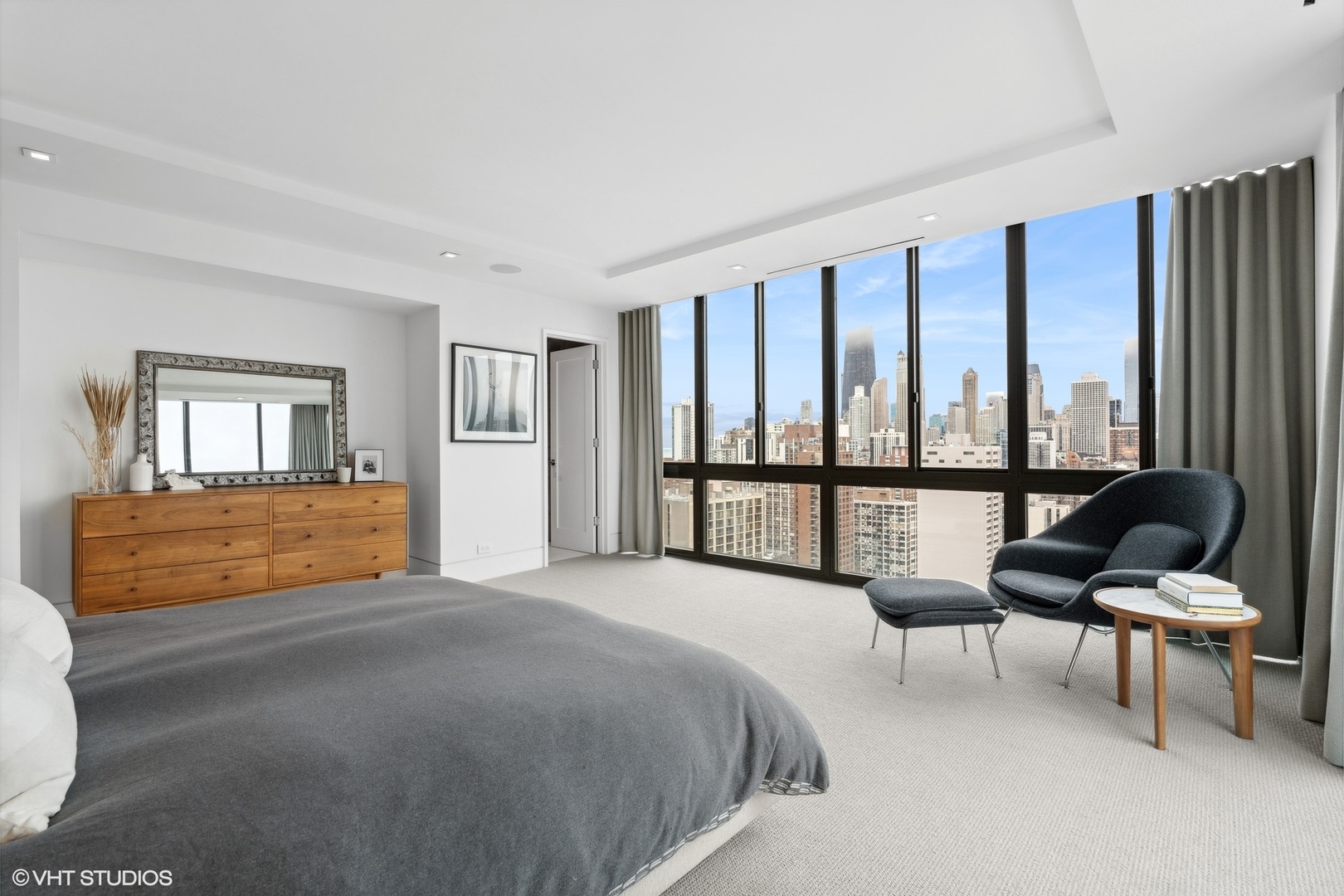 1530 N Dearborn Parkway Unit: 26S