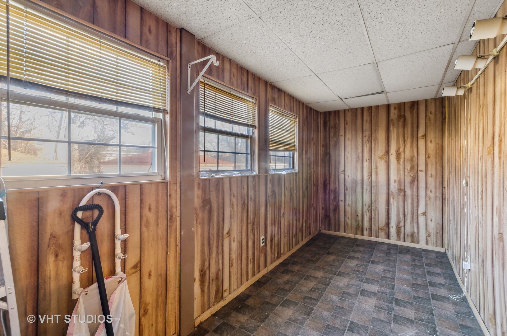 9601 S Carpenter Street