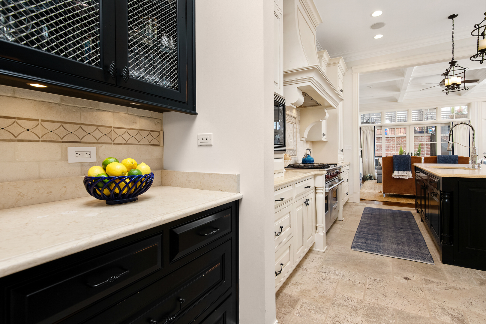 2625 N Seminary Street