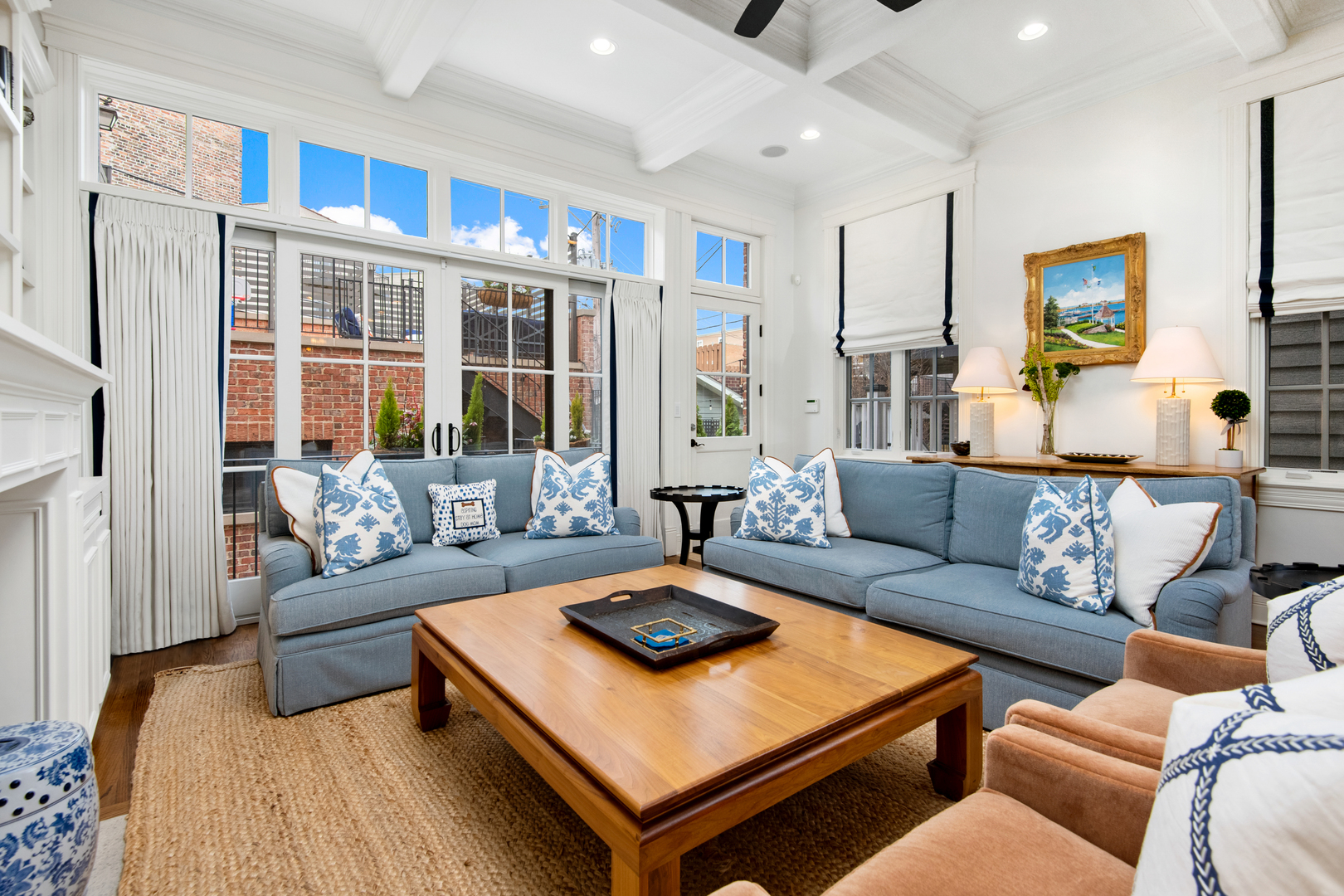 2625 N Seminary Street