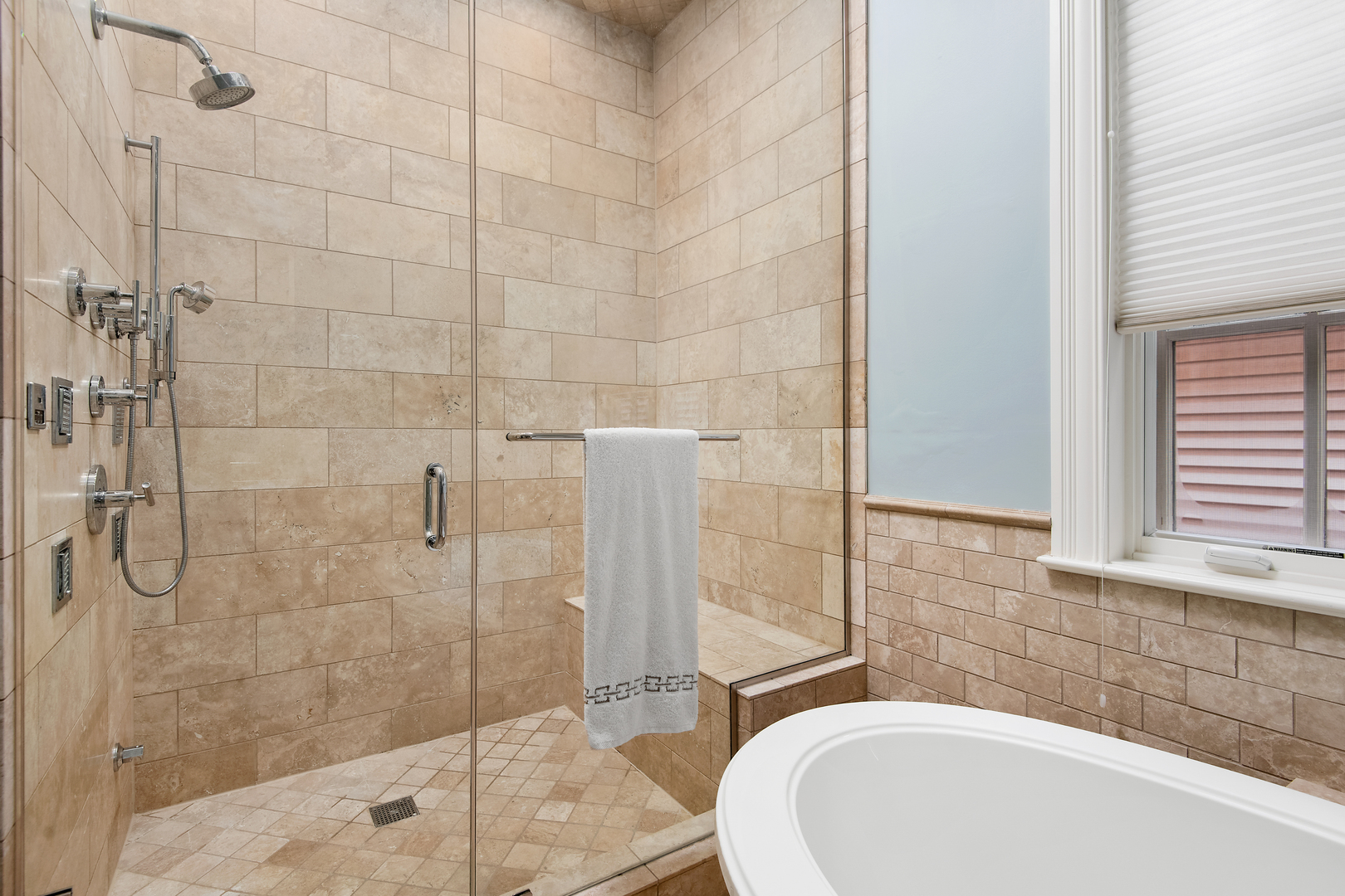 2625 N Seminary Street