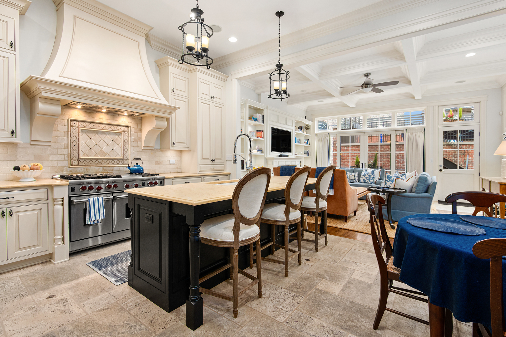 2625 N Seminary Street