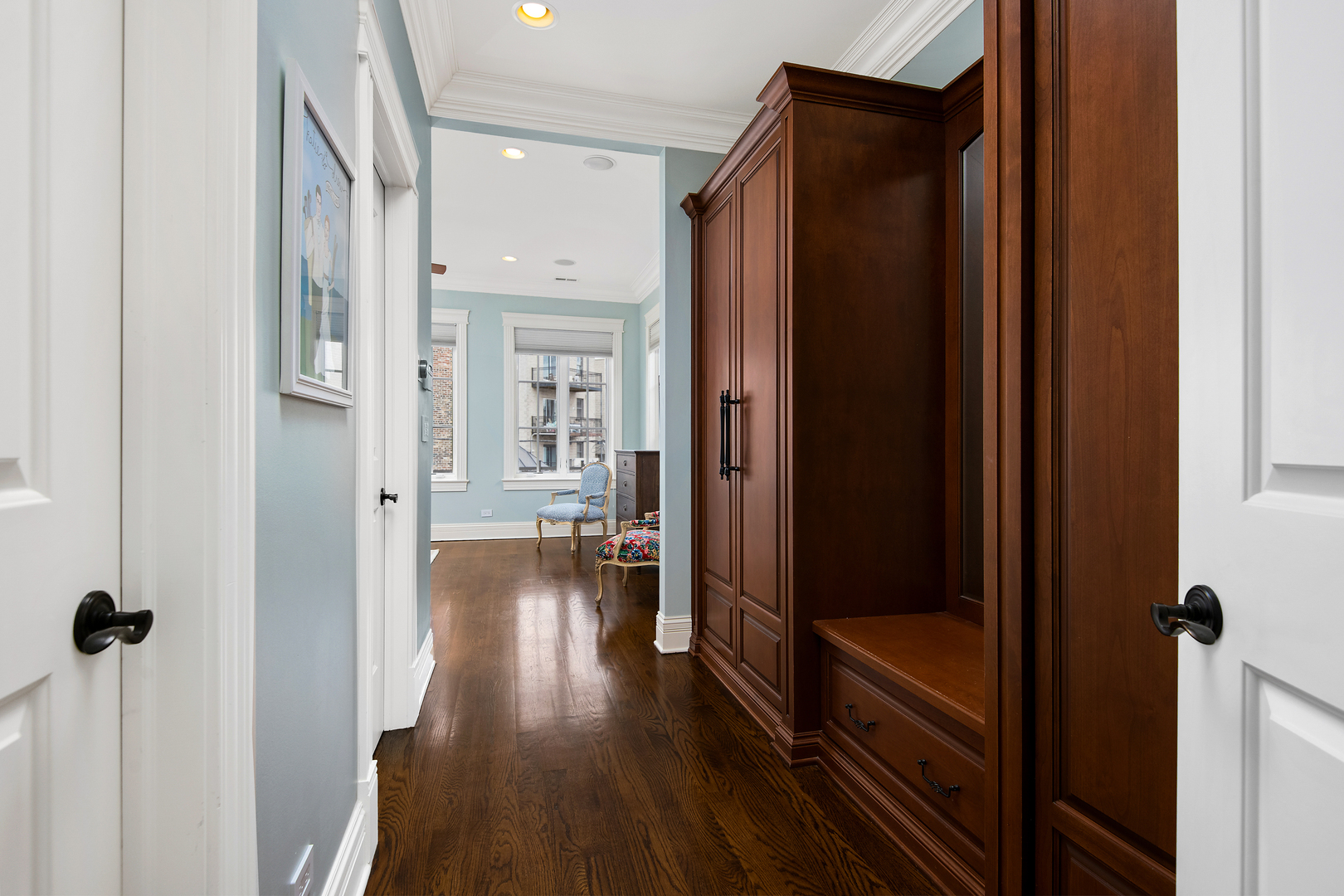 2625 N Seminary Street