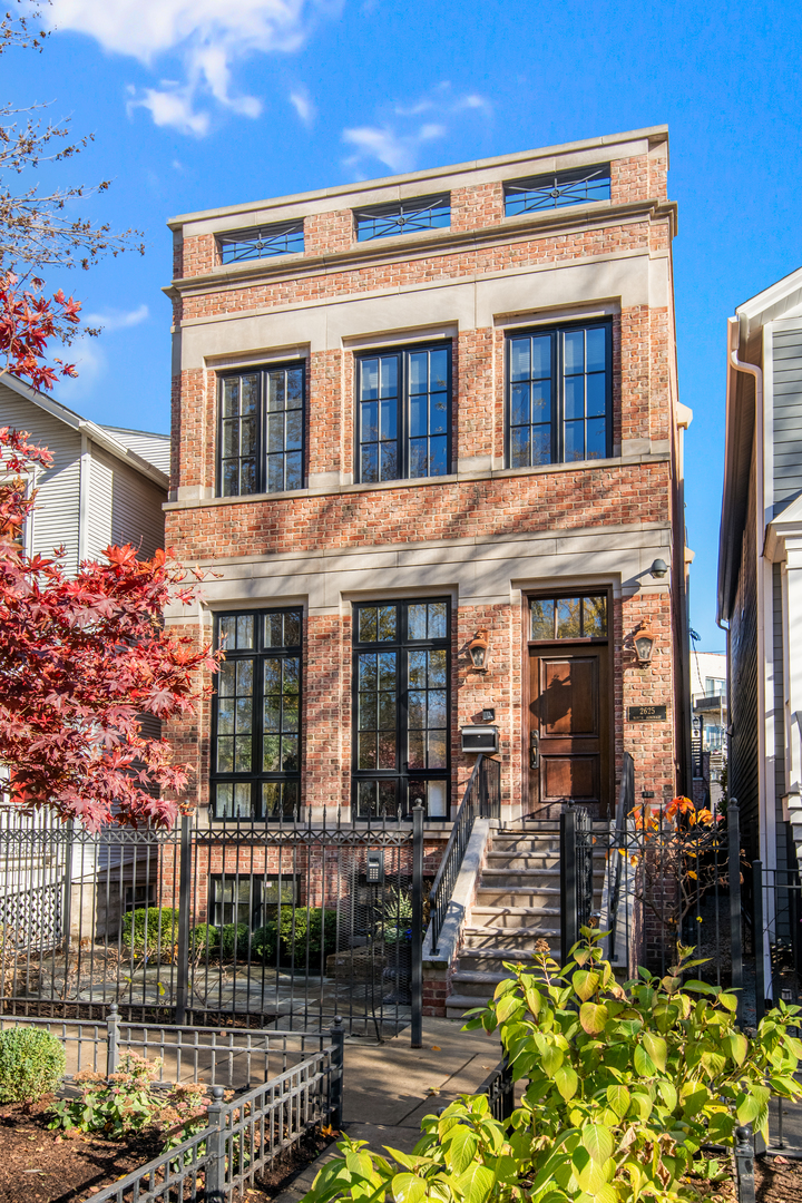 2625 N Seminary Street