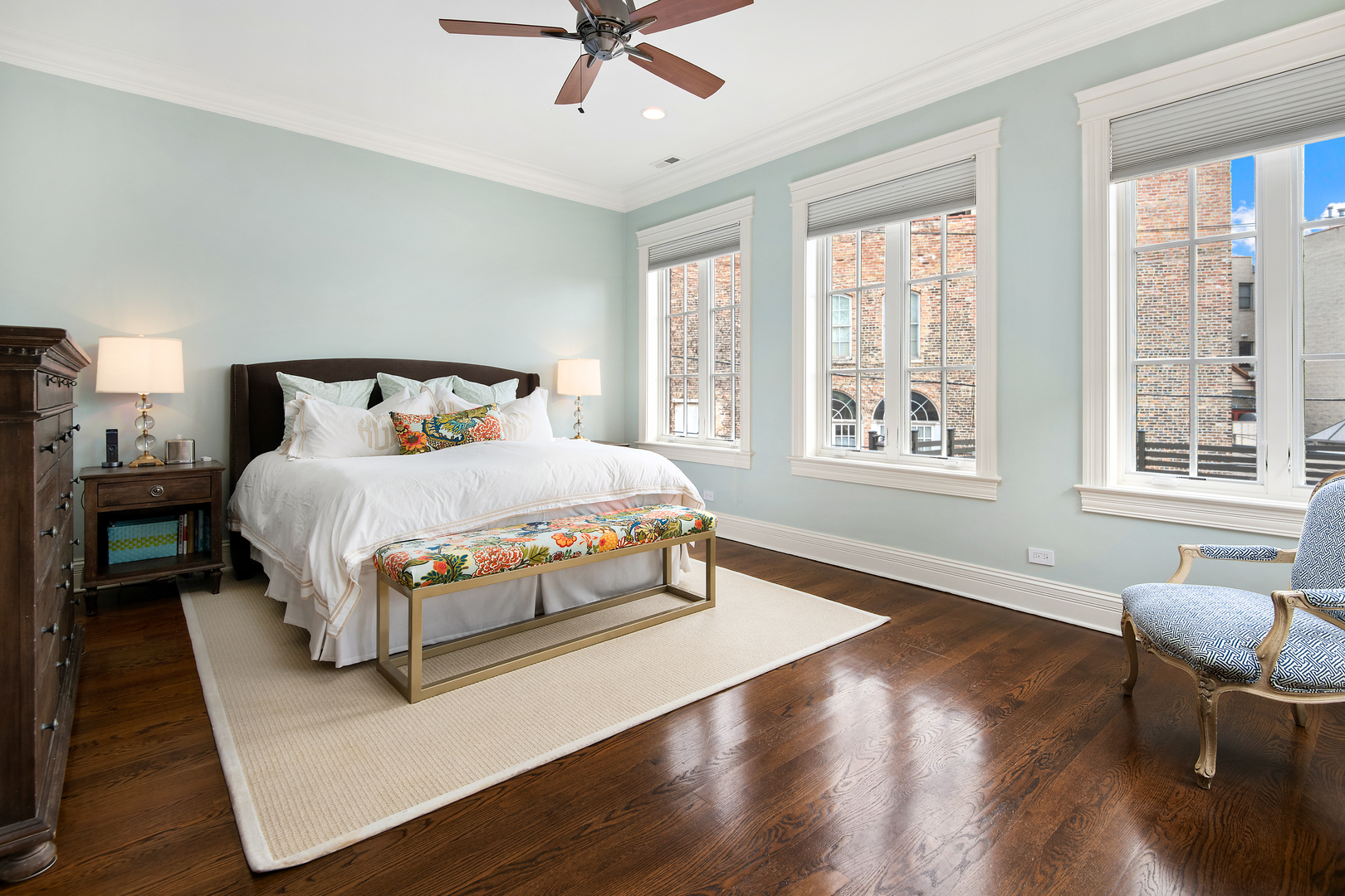 2625 N Seminary Street