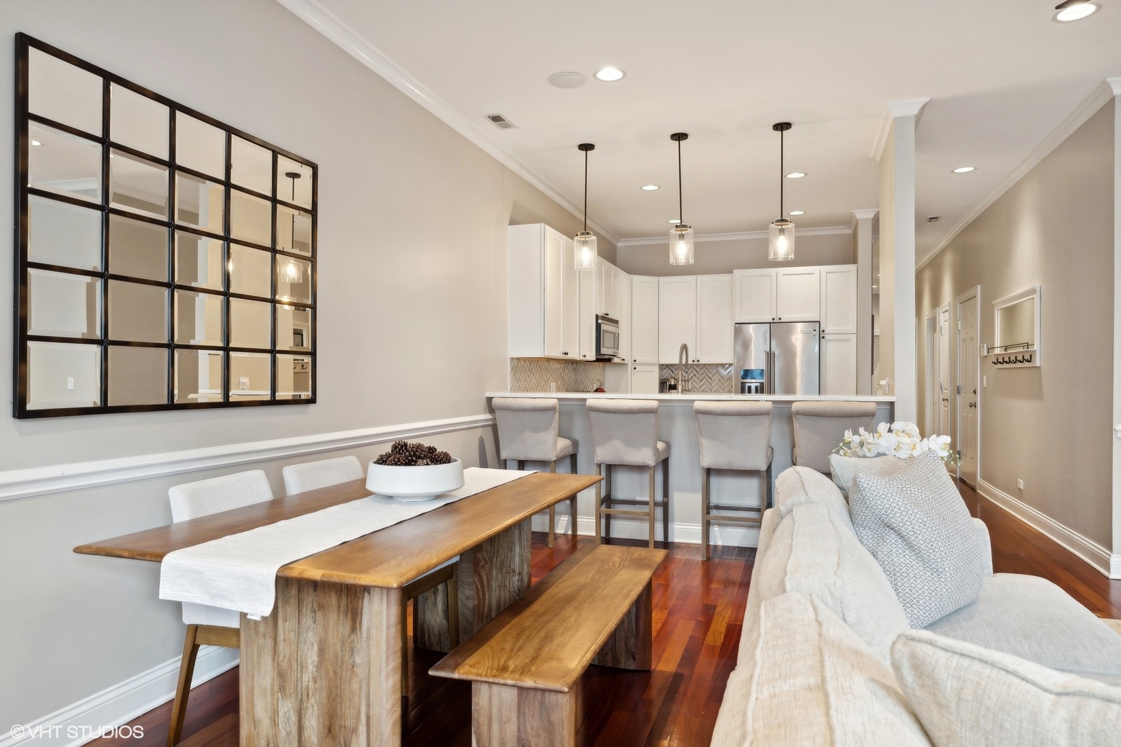 1340 W Belmont Avenue Unit: 2