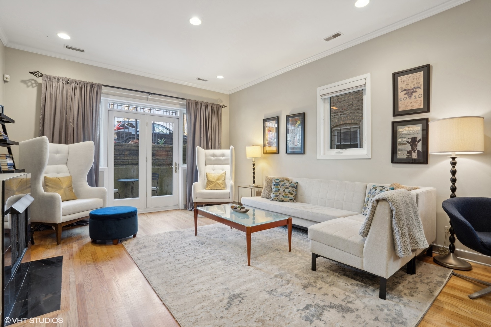 2321 W Lyndale Street Unit: 1