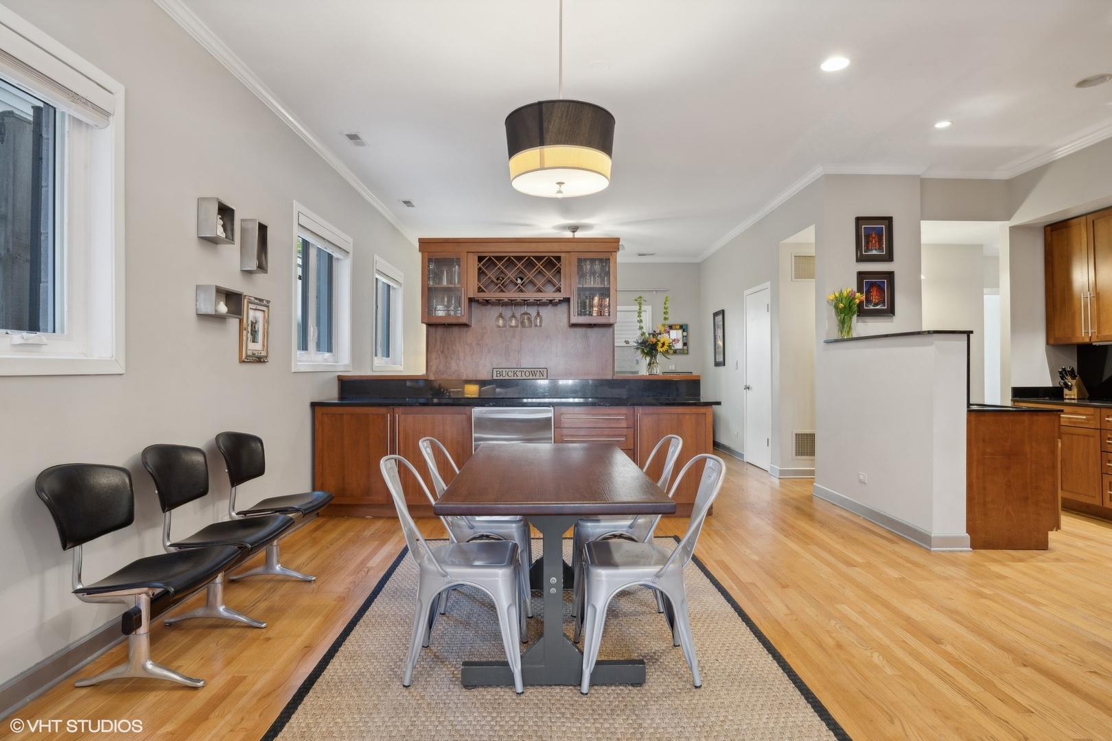 2321 W Lyndale Street Unit: 1