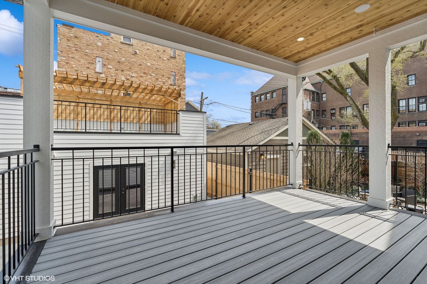 3529 N Paulina Street