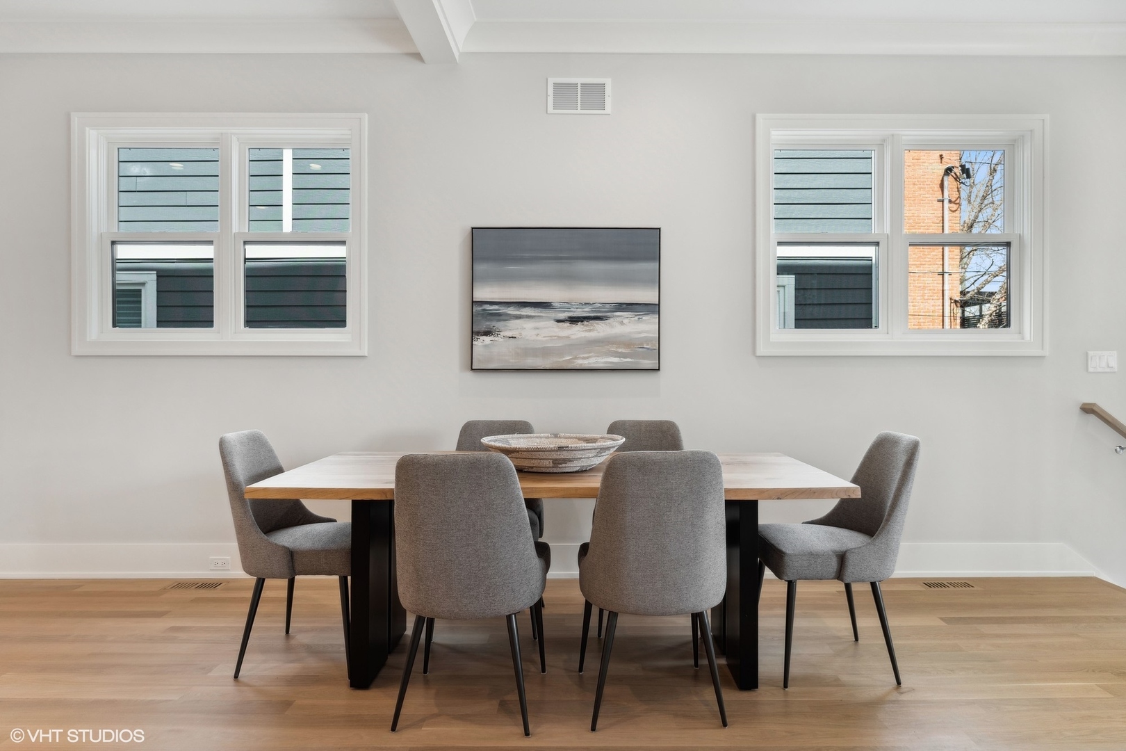 3529 N Paulina Street