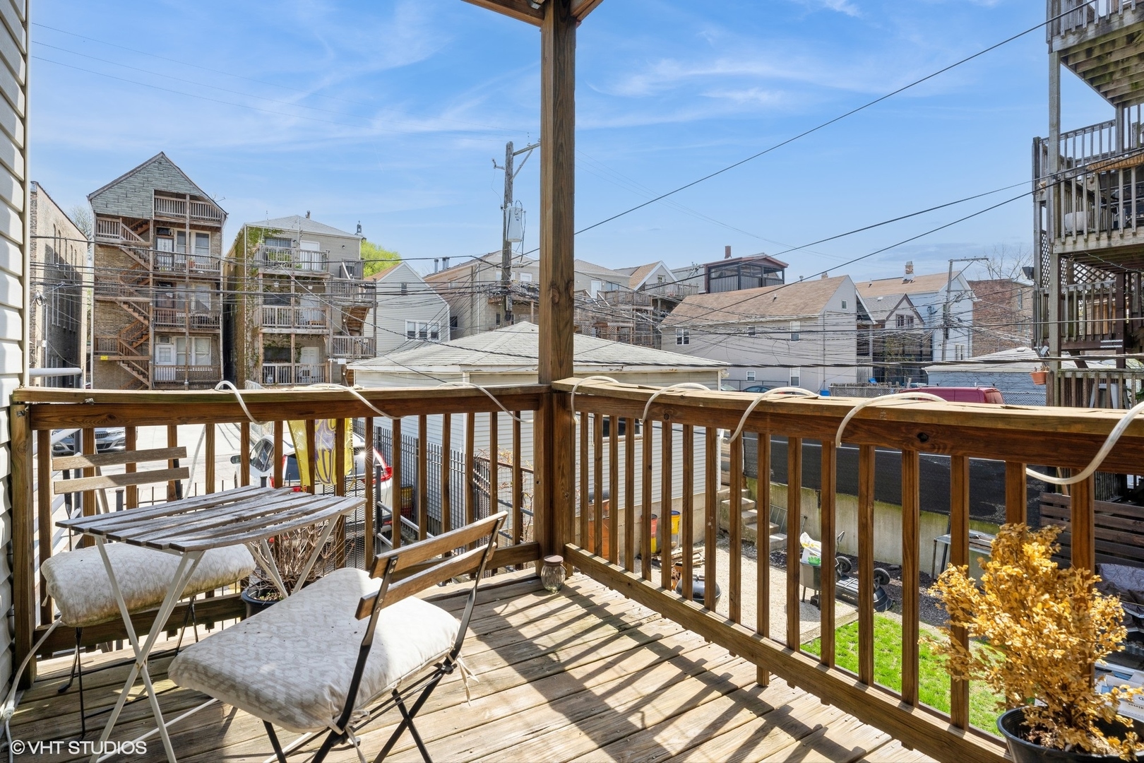 1347 N Greenview Avenue Unit: 2R