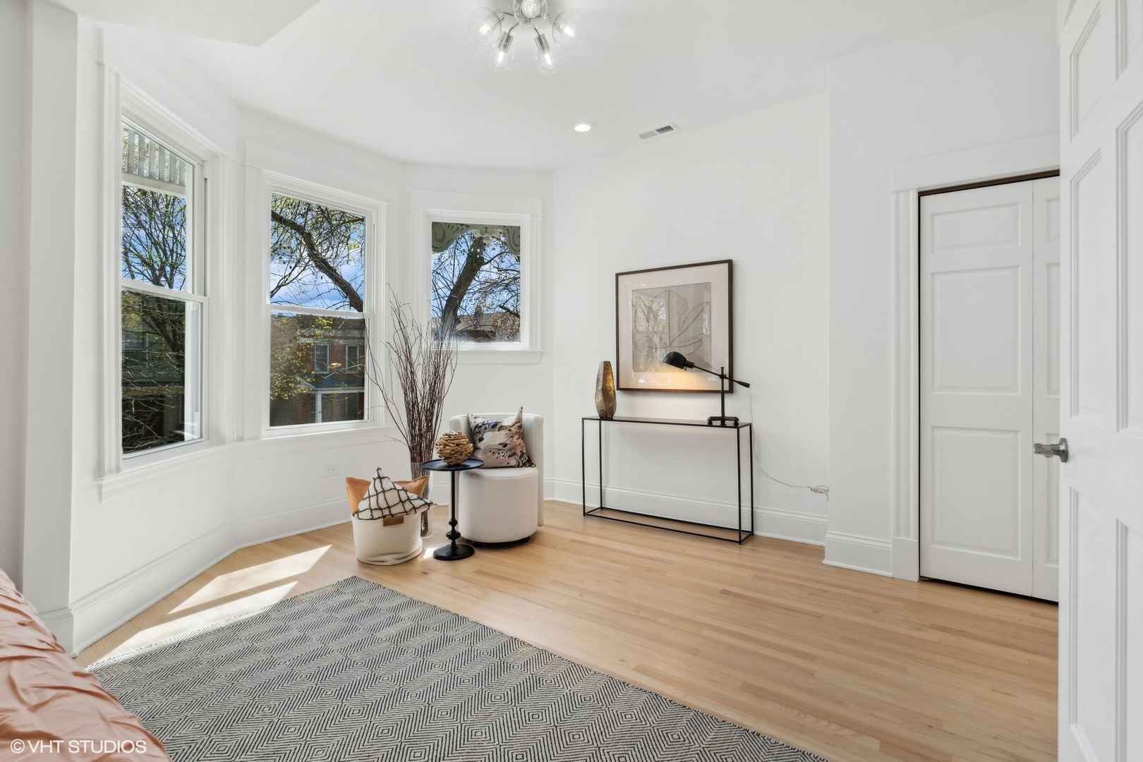 3846 N Seeley Avenue