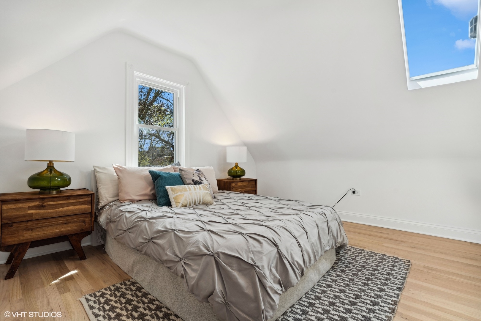 3846 N Seeley Avenue