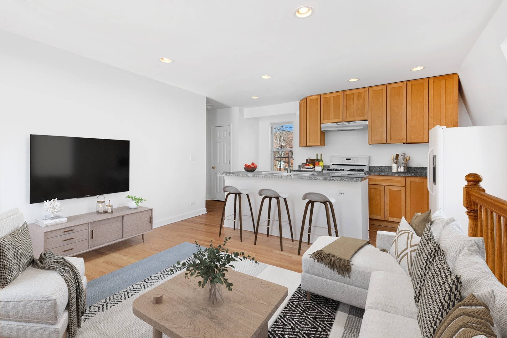 3846 N Seeley Avenue