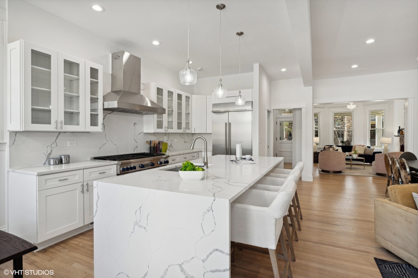 3846 N Seeley Avenue