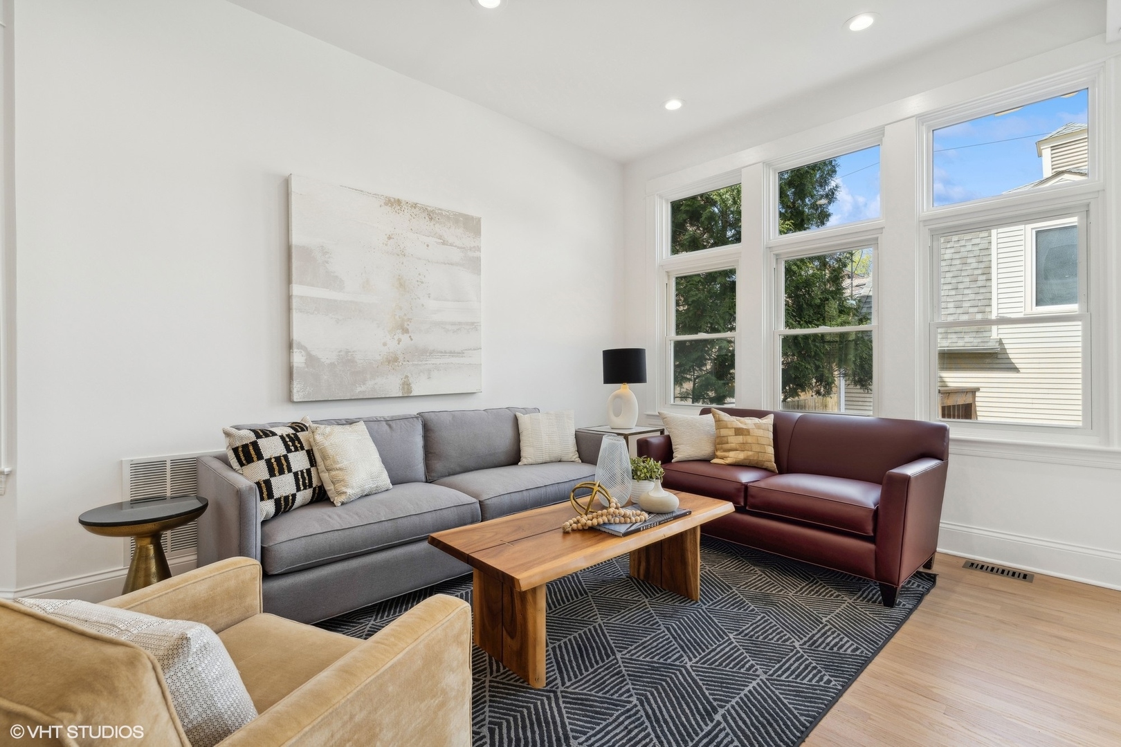 3846 N Seeley Avenue