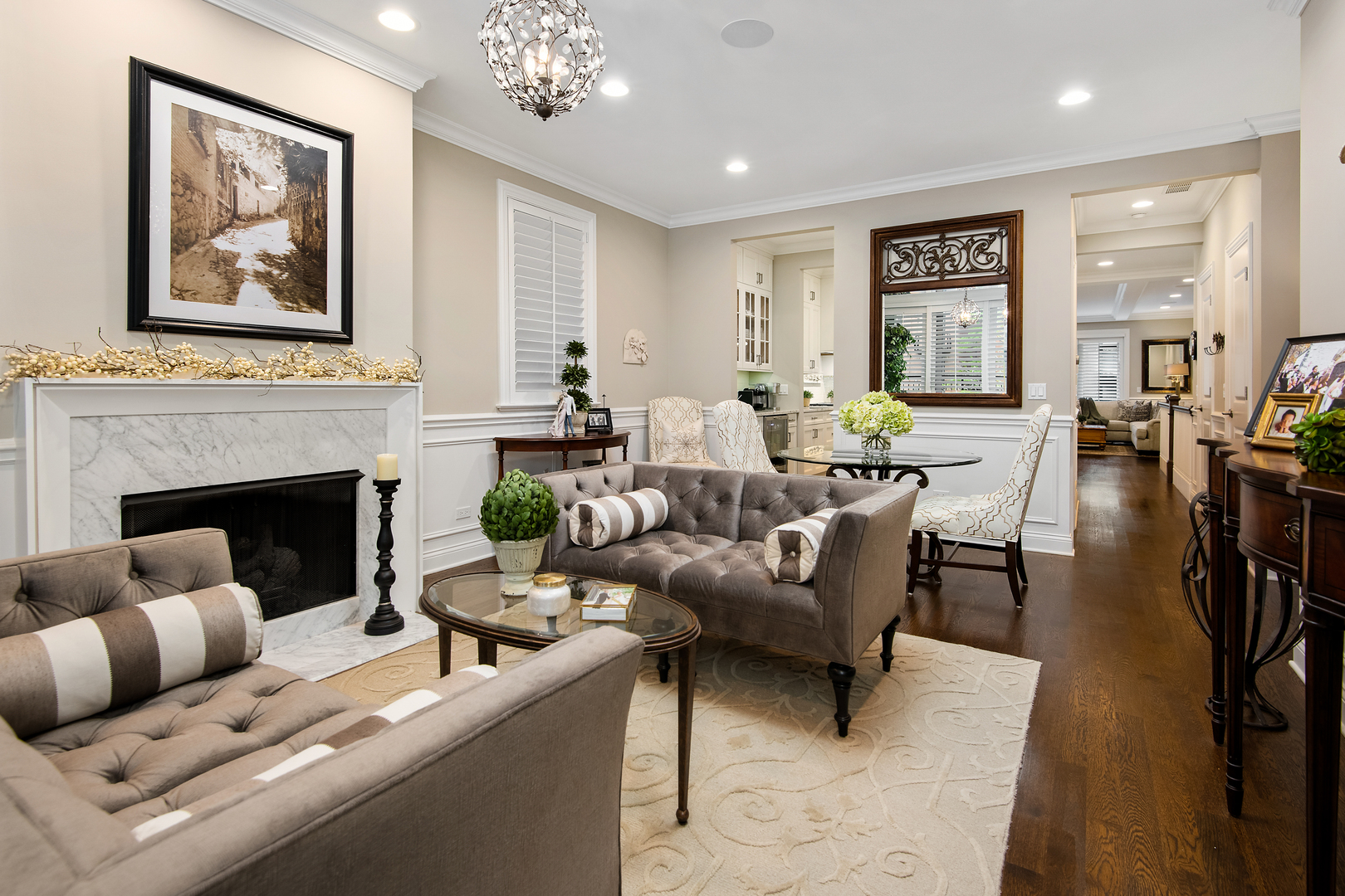 2040 N Racine Avenue Unit: 1