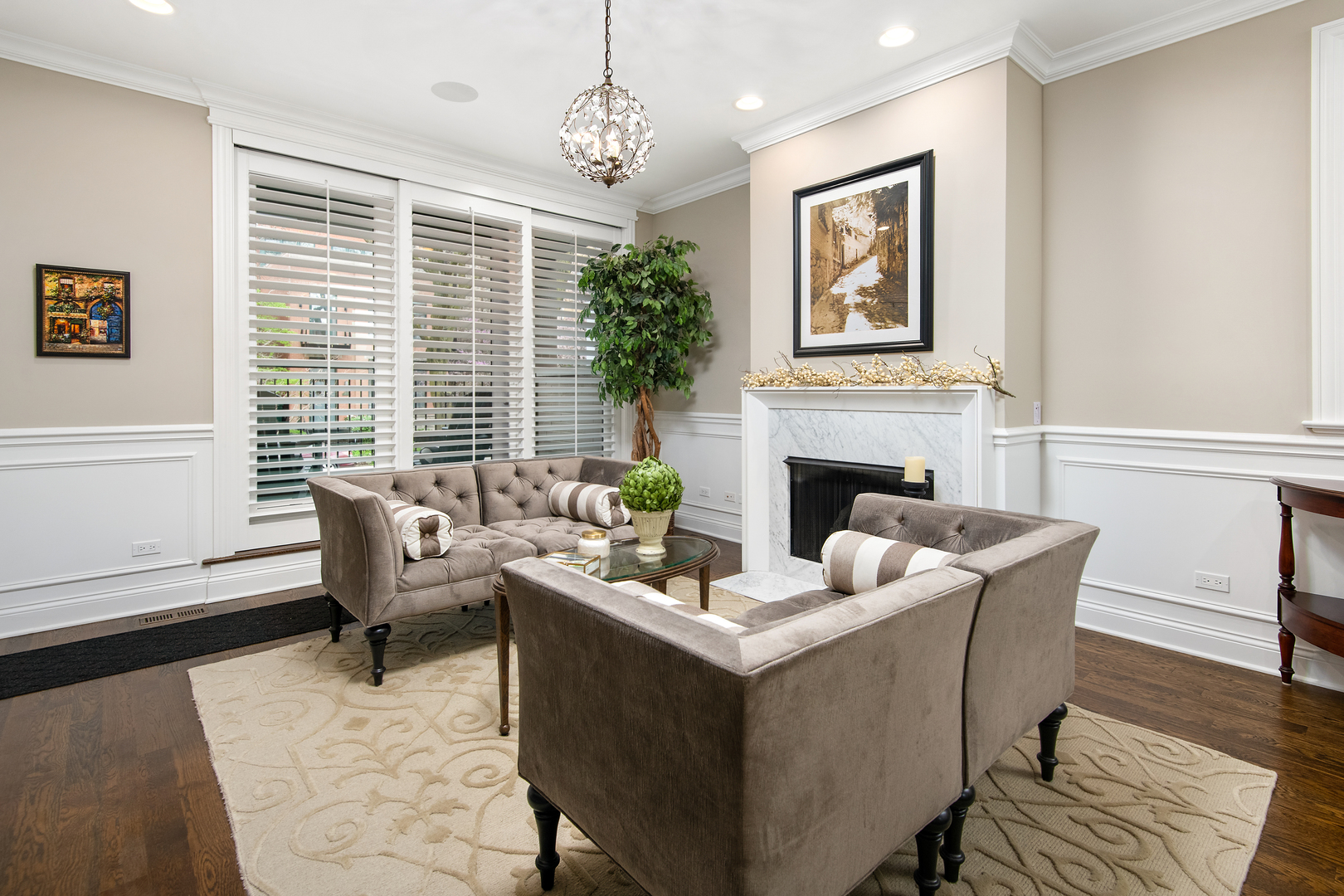 2040 N Racine Avenue Unit: 1