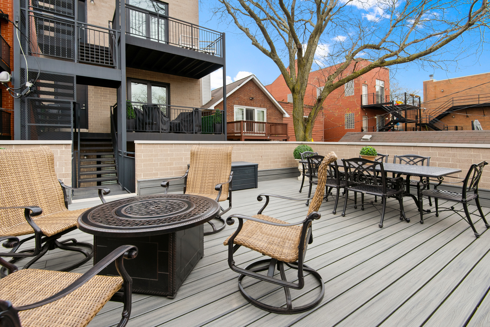 2040 N Racine Avenue Unit: 1