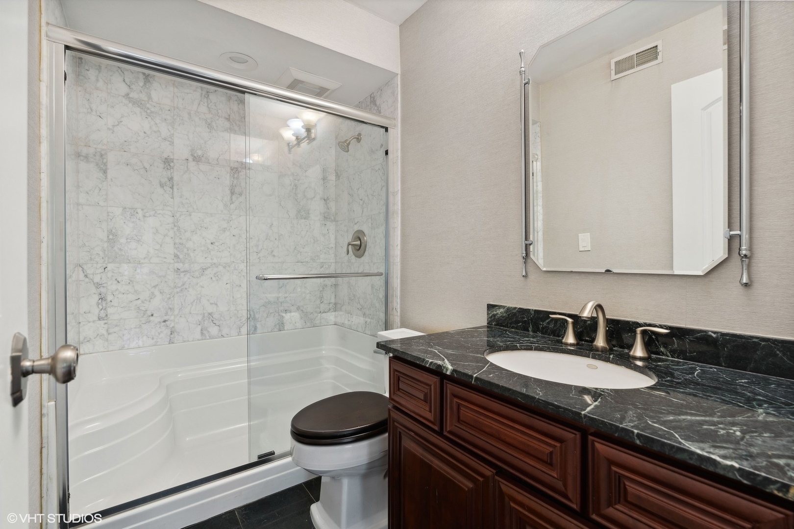 1341 S Indiana Avenue Unit: A