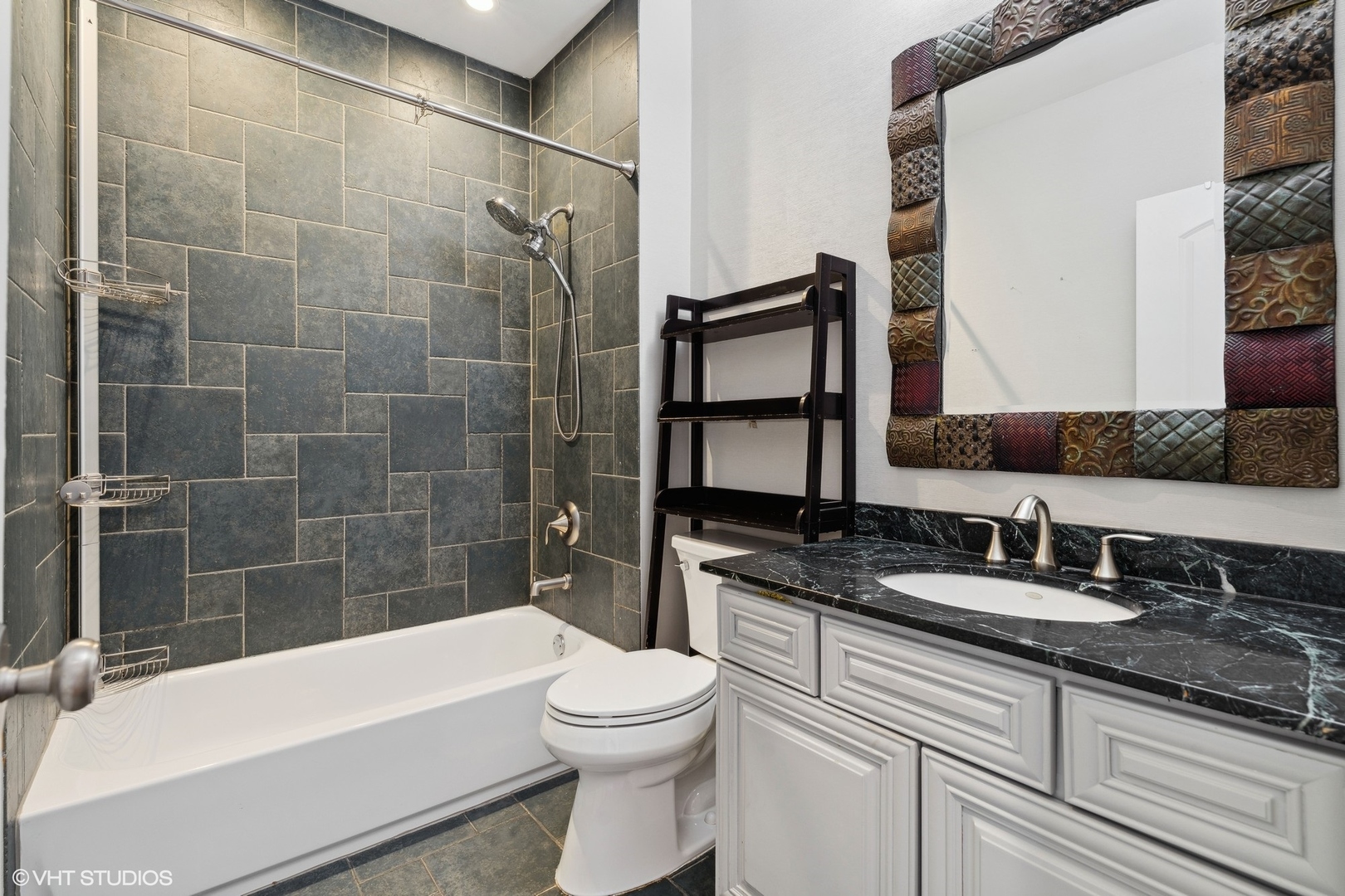 1341 S Indiana Avenue Unit: A