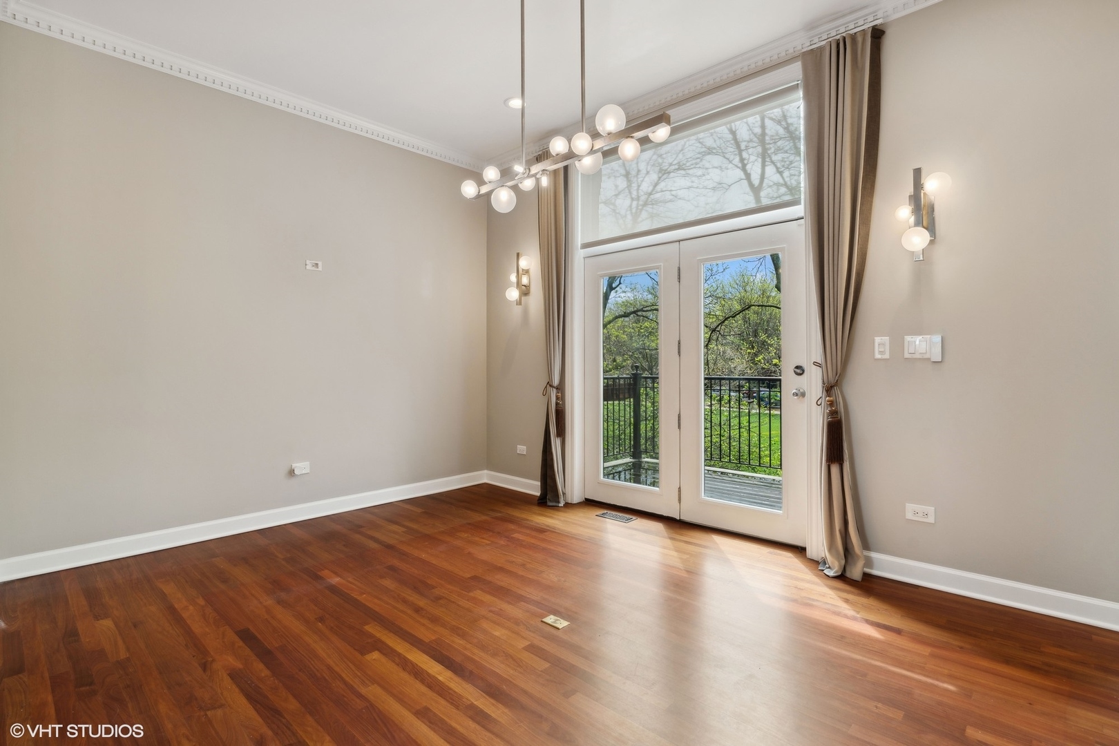1341 S Indiana Avenue Unit: A