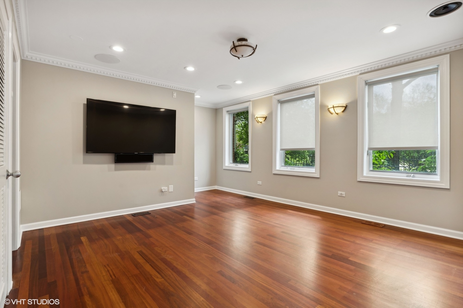 1341 S Indiana Avenue Unit: A