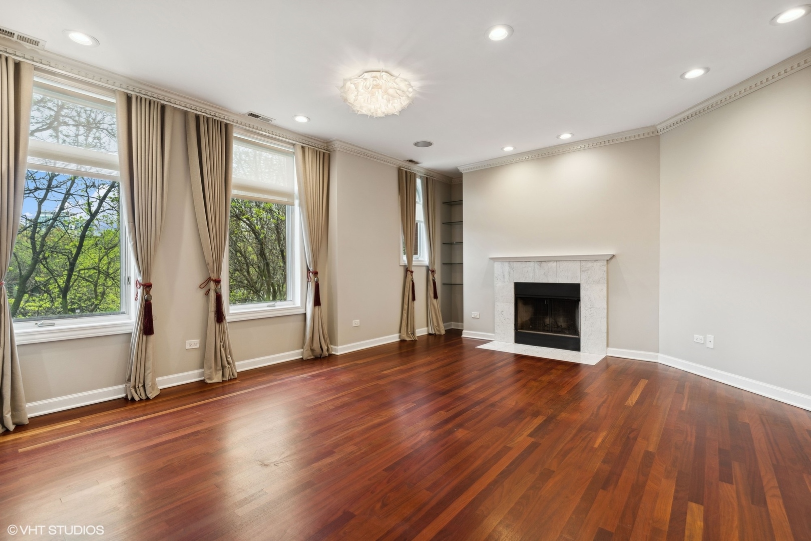1341 S Indiana Avenue Unit: A