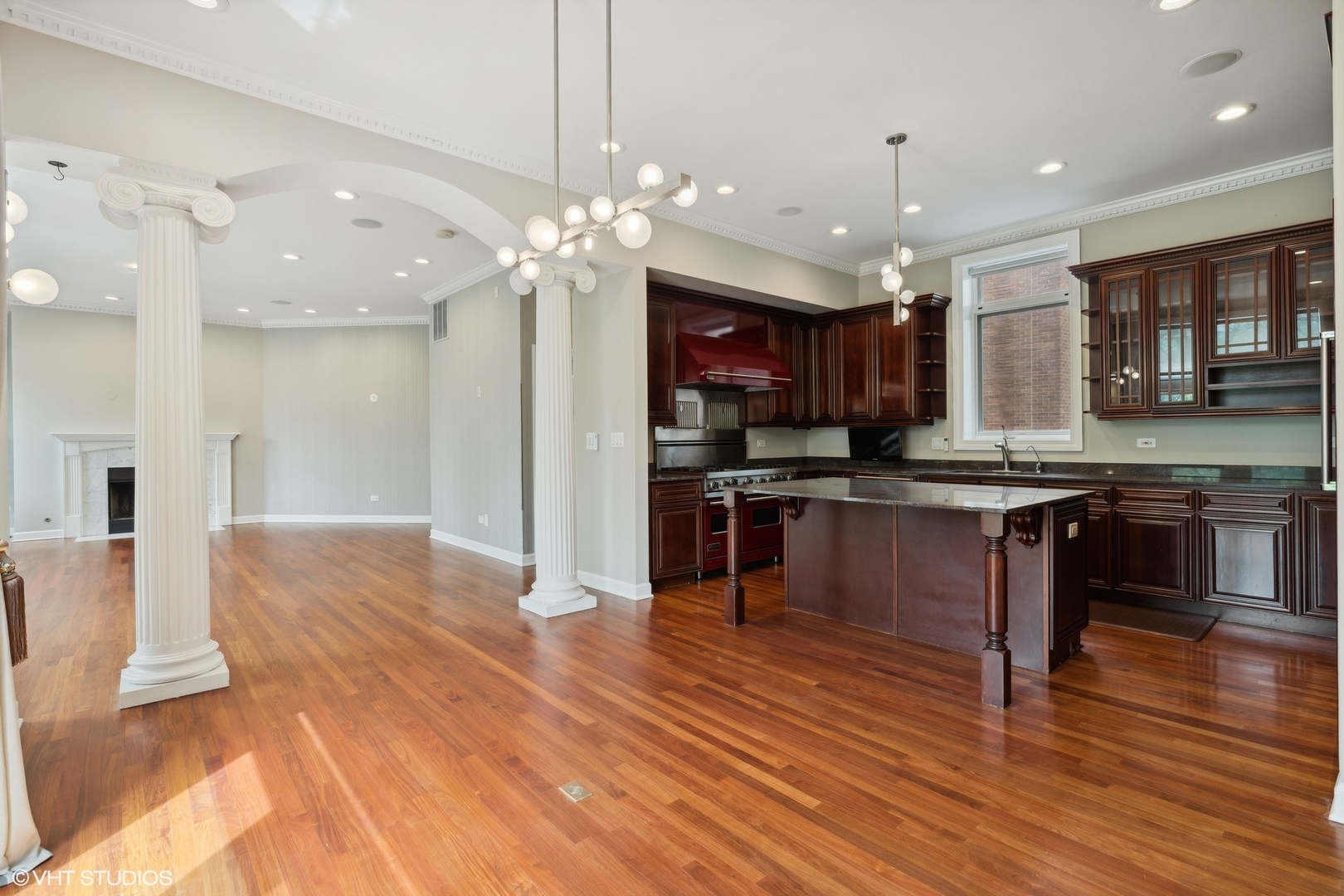 1341 S Indiana Avenue Unit: A